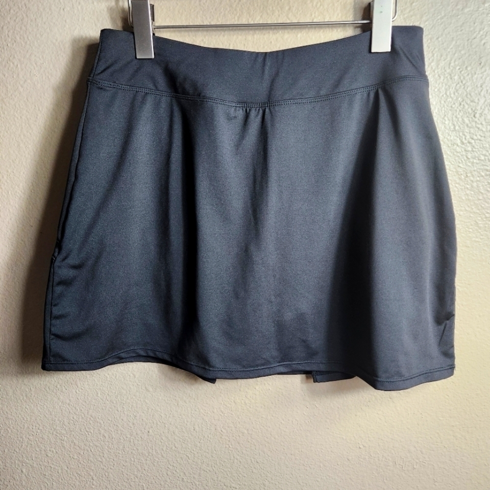 Womens Black Back Pleat Tennis Skort w/Pockets-Size L